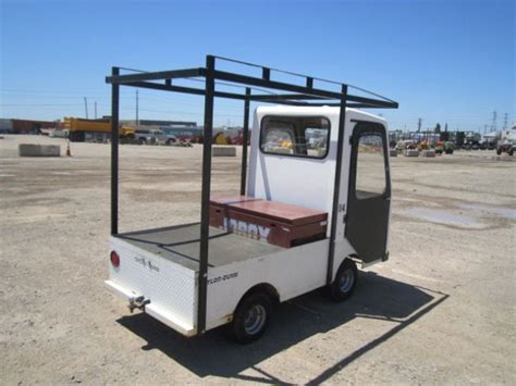 2007 Taylor-Dunn B0-015-00 Electric Flatbed Utility Cart