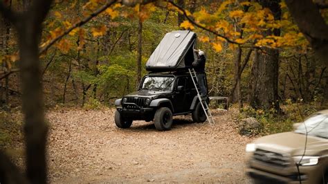 Total 107+ imagen jeep wrangler rooftop tent - Abzlocal.mx