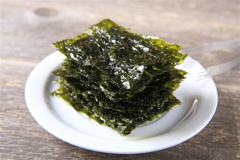 What is Nori and What Does it Taste Like? | Fine Dining Lovers