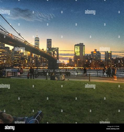 Brooklyn bridge sunset Stock Photo - Alamy