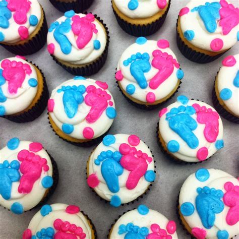 Lola Pearl Bake Shoppe: Gender Reveal Cupcakes