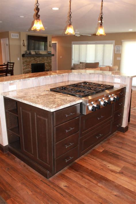 ci-kitchen-island_stove-2 – Creative Interiors, Inc. – North Platte, NE