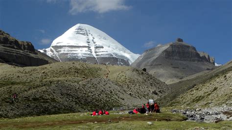 Mount Kailash pilgrimage tour via Kerung