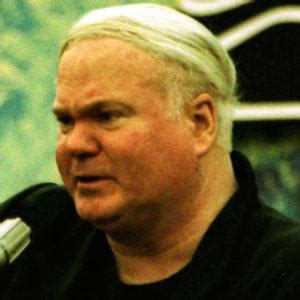 Pat Conroy - Trivia, Family, Bio | Famous Birthdays