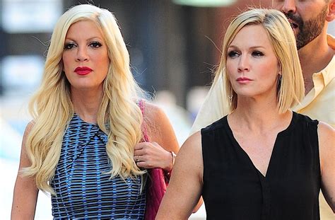 Jennie Garth & Tori Spelling Desperate For Beverly Hills ‘90210’ Reboot ...