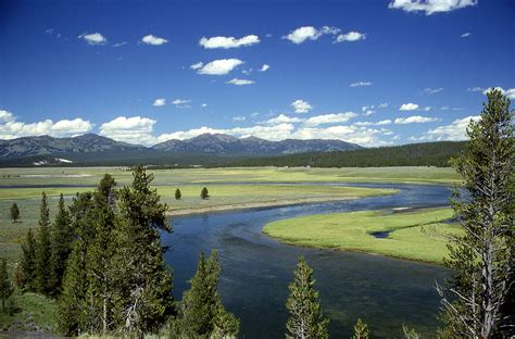 Yellowstone Caldera - Wikipedia