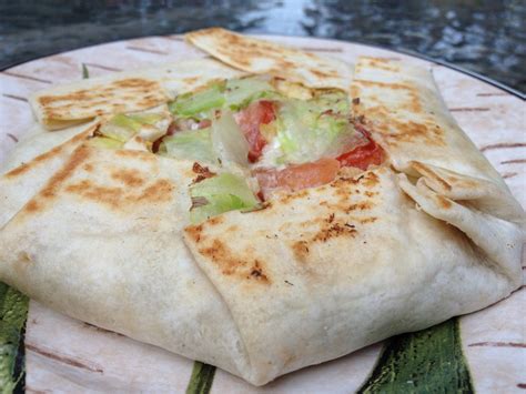 girlsgonefood: Homemade Taco Bell Crunchwrap Supreme