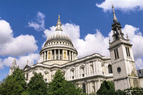 Download St. Paul's Cathedral Dome Low Level Angle Shot Wallpaper ...