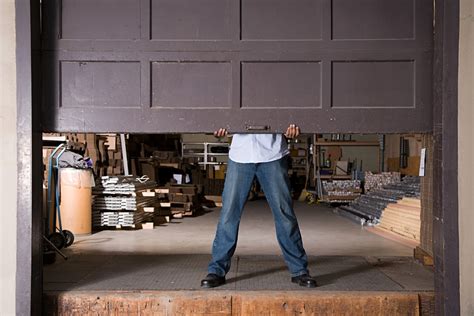 5 Signs That You Need a New Garage Door - Garage Doors by Nestor