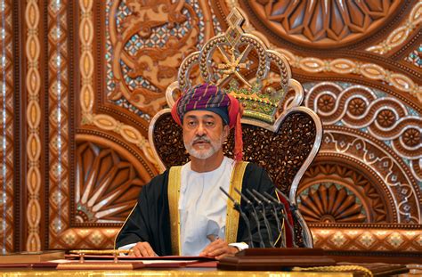 His Majesty Sultan Haitham takes oath - Oman Observer