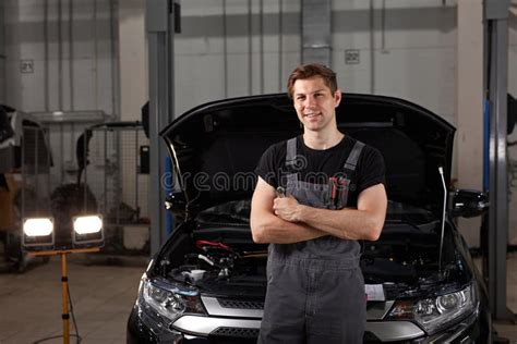 Portrait of Handsome Caucasian Auto Mechanic Man Stock Image - Image of ...