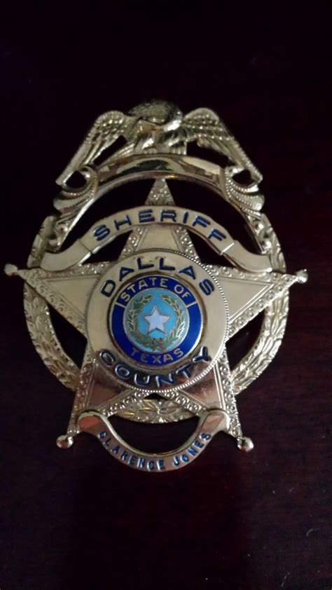 Clearance Jones Badge Dallas Sheriff | Dallas sheriff, Bracelet watch ...