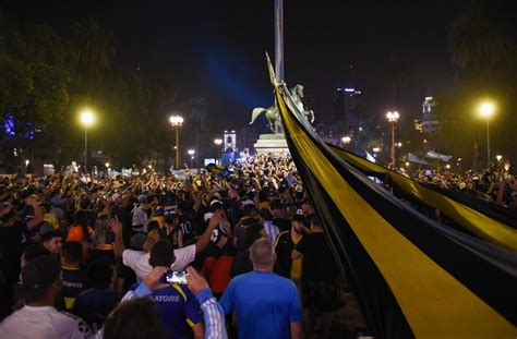 Death of Diego Maradona: the remains of the idol at the presidential ...