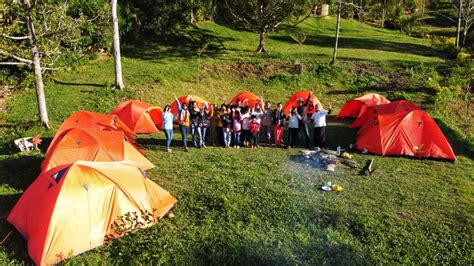 Lembah Hijau Ground, Destinasi Camping Wisata Akhir Pekan di Tepi Hutan ...