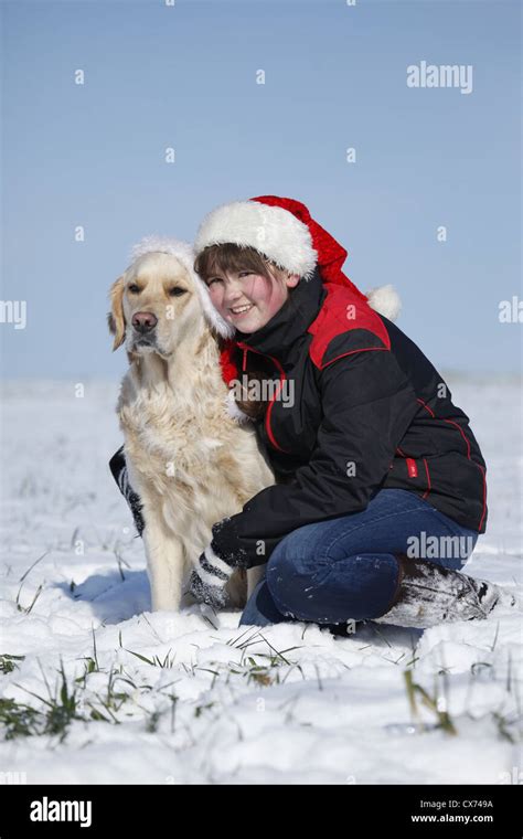 girl and Golden Retriever Stock Photo - Alamy