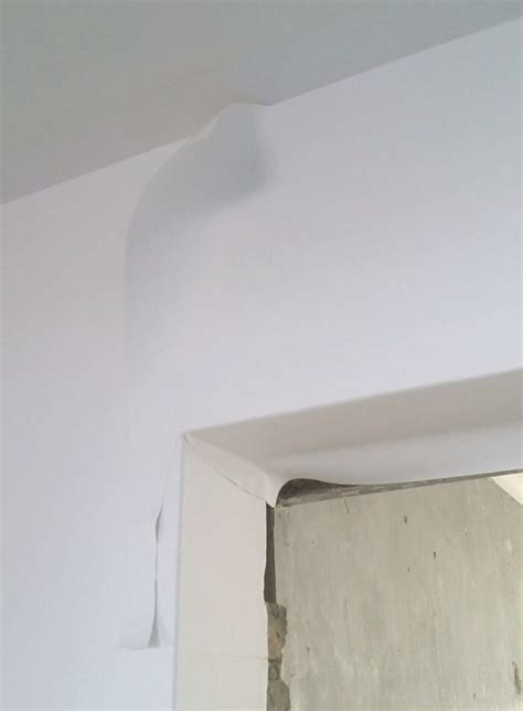 How to line walls with lining paper for excellent decorating preparation