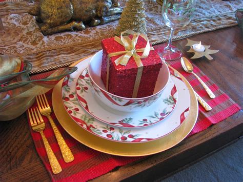 Designs by Pinky: ~~~Christmas Eve Dinner Table~~~