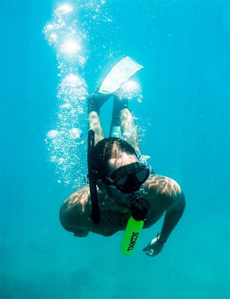 wordlessTech | Scorkl – Portable Breathing underwater system