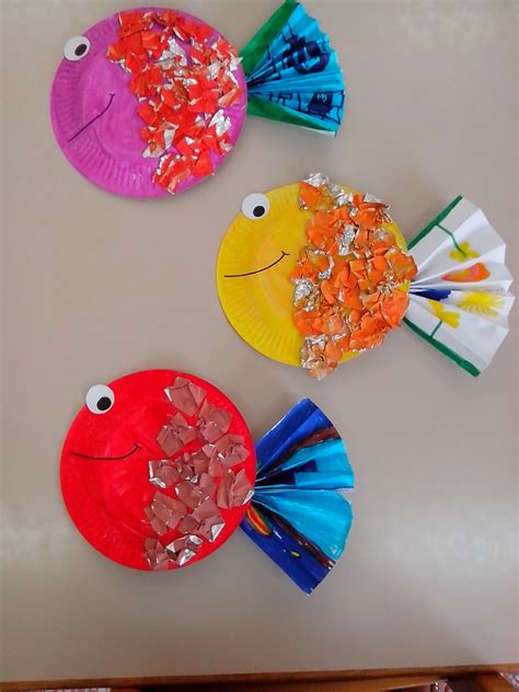 Paper Plate Tropical Fish | Fun Family Crafts