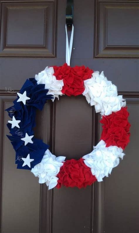 Cool wreaths for Memorial or Labor Day - family holiday.net/guide to ...