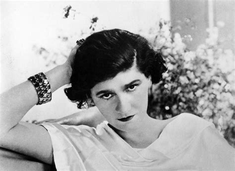 File:Coco Chanel, 1920.jpg - Wikipedia