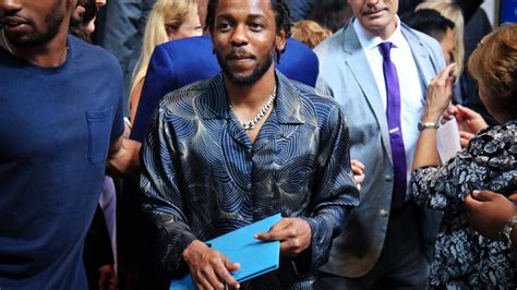 Watch Kendrick Lamar Accept Pulitzer Prize for 'Damn.'