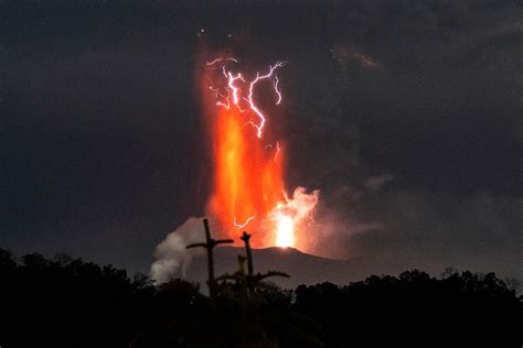 Taal spews lava fountains | ABS-CBN News