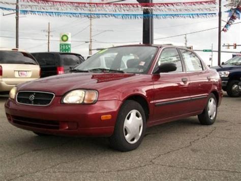 2000 Suzuki Esteem GL Sedan Data, Info and Specs | GTCarLot.com