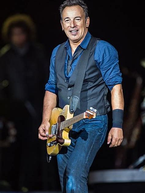 Bruce Springsteen Age, Height, Net Worth, Family, Biography - Sach Daily