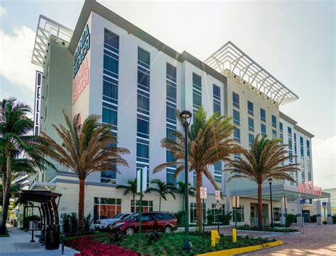 Hotels in the Fort Lauderdale International Airport and Port Everglades ...