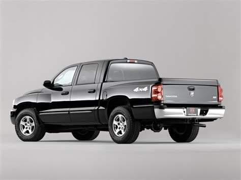 2005 Dodge Dakota Quad Cab Specs & Photos - autoevolution