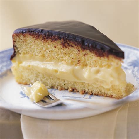 Traditional Boston Cream Pie Recipe