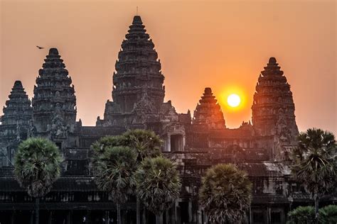 Angkor Wat Sunrise - All You Need to Know + Map (2024)