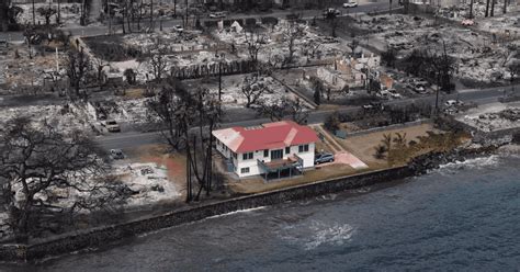 Maui wildfires: Eerie pic of untouched red-roofed house and car amidst ...