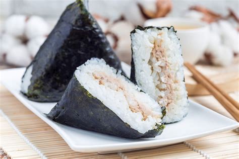 Samgak Kimbap Authentic Recipe | TasteAtlas