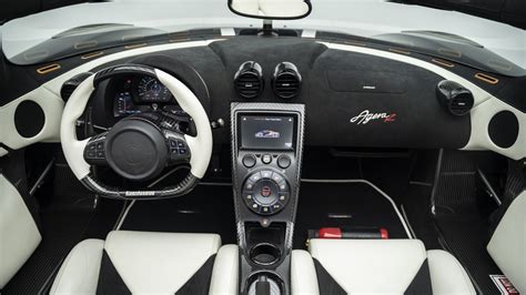 Koenigsegg One 1 Interior