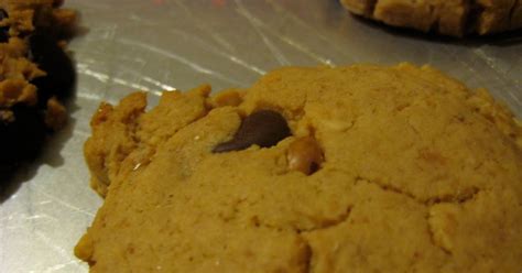 WholeFoodVegan: Peanut Butter-Brown Rice Syrup Chocolate Chip Cookies