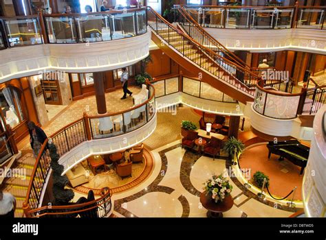 Cunard cruise ship interior hi-res stock photography and images - Alamy