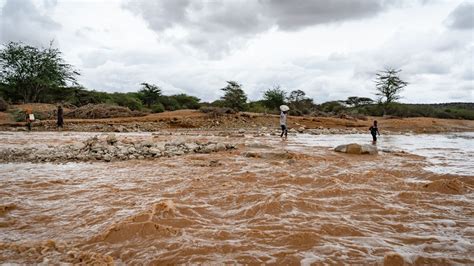 Unicef Somalia: 400,000 displaced by floods – Catholic Mass Online Search