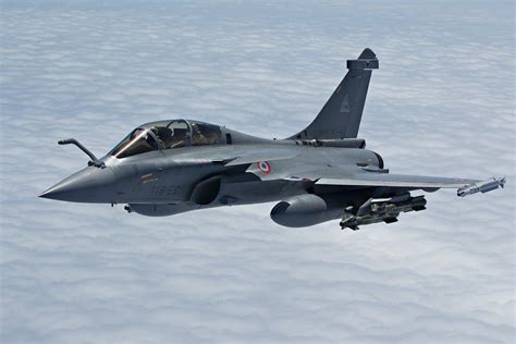 The Rafale, the latest Dassault Aviation combat aircraft: introduction