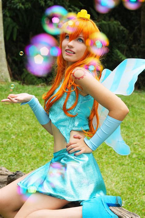 Winx Club -Bloom cosplay | Fantasias, Fantasias de cosplay, Ideias para ...