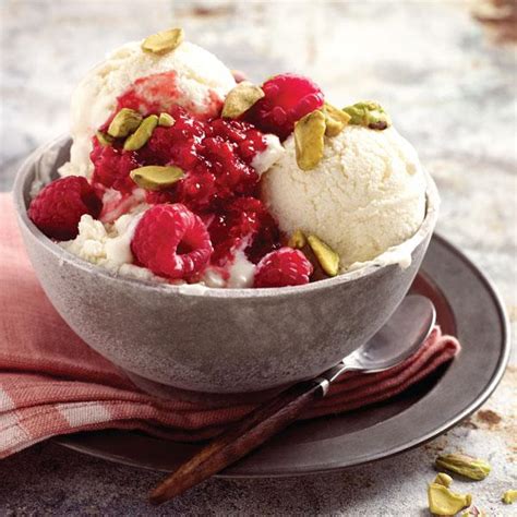 Vanilla frozen yogurt recipe - Chatelaine.com