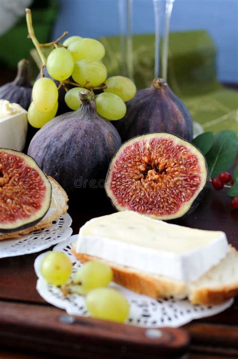 Figs and cheese stock image. Image of healthy, cheese - 15900505