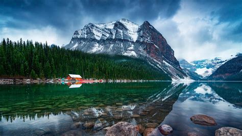 Lake Louise - Banff National Park - backiee