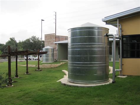 2500 Gallon Galvanized Metal Water Storage Tank - Capitol Water Tanks