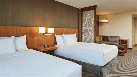 Hotel Rooms With Sofa Bed | Hyatt Place Toronto / Mississauga