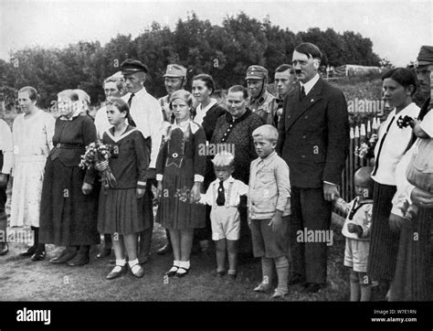 Adolf Hitlers Family