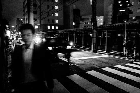 Stunning Night Street Photography: A step-by-step guide [20 Tips ...