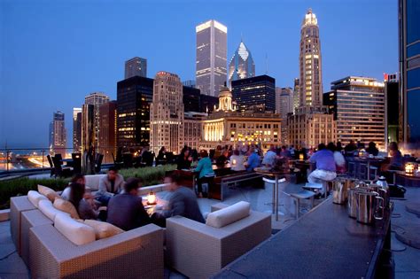 Rooftop Restaurants in Chicago | Trump Hotel Chicago - Terrace 16