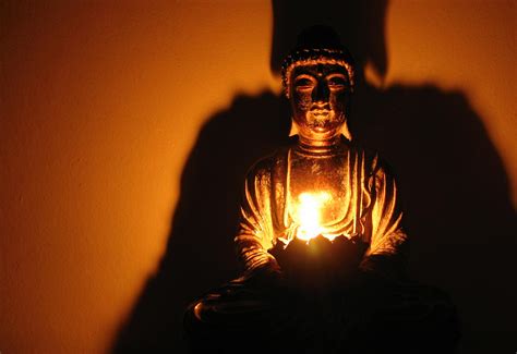 Serene Buddha Light - HD Wallpaper